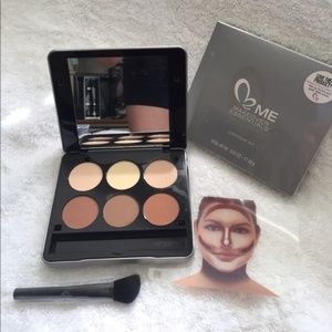 Makeover Essentials Contour Kit